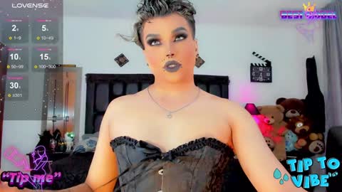 Jujubee online show from 01.09.25