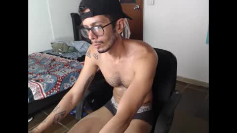 Snapshot of julfigo chatting on 02.24.26 Julfigo online show from 02.24.26