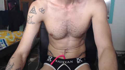 Snapshot of julfigo chatting on 06.18.26 Julfigo online show from 06.18.26
