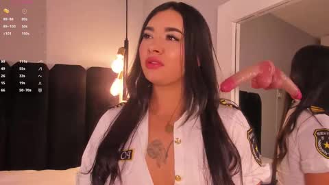 juli_casanova online show from 09.23.25