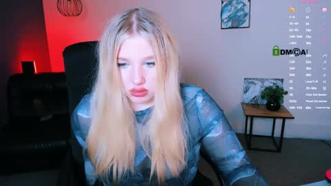 juli kisss online show from 12.30.24