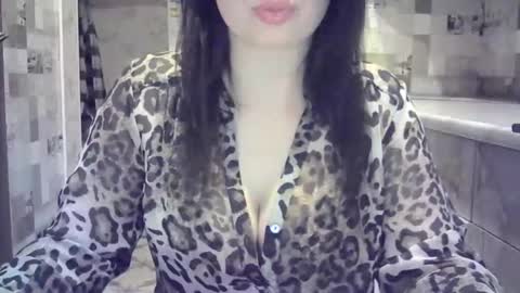 Snapshot of julia69009 chatting on 05.27.26 julia69009 online show from 05.27.26
