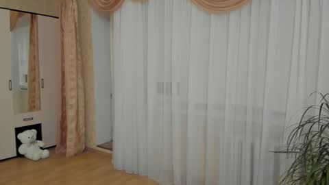 julia__cherry_ online show from 03.01.25