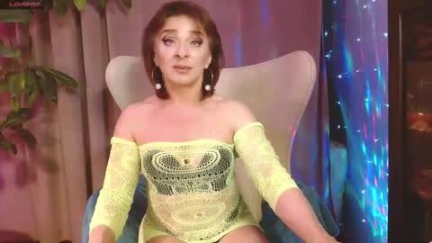 Julia online show from 10.03.25