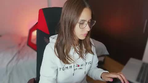 Julia Schedule 10 pm to 4  am GTM-5 online show from 04.27.26