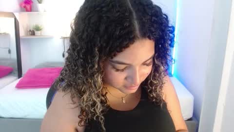 Julia online show from 10.04.25