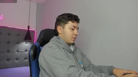 Snapshot of julian_smith21 chatting on 02.27.26 julian_smith21 online show from 02.27.26