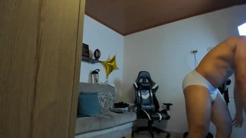 julian_wallace online show from 09.09.25