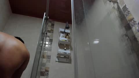 julian_wallace online show from 11.01.25