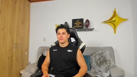 julian_wallace online show from 01.18.26