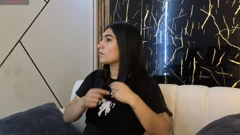 juliana23_pm online show from 04.16.26