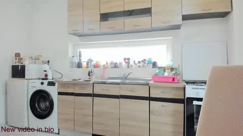 Snapshot of juliana35 chatting on 02.13.25 juliana35 online show from 02.13.25