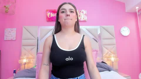 Snapshot of juliana_diamond_ chatting on 06.18.26 juliana_diamond_ online show from 06.18.26