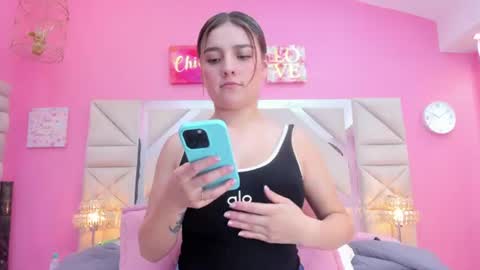 Snapshot of juliana_diamond_ chatting on 06.18.26 juliana_diamond_ online show from 06.18.26