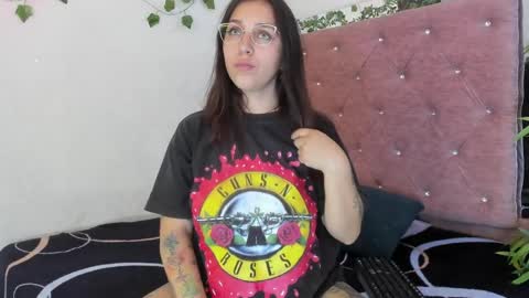 Snapshot of julianacarter chatting on 04.23.26 JulianaCarter online show from 04.23.26