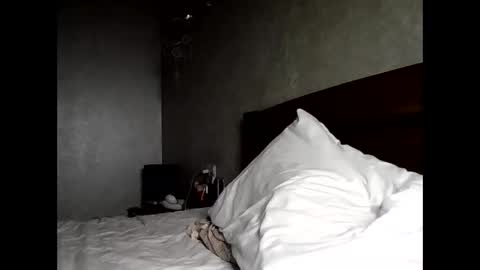 julianagold1 online show from 01.05.26