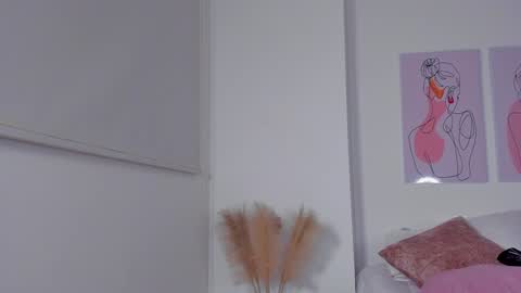 Juli  online show from 12.28.24