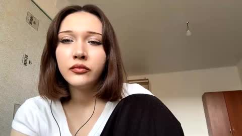 Snapshot of julianbatman chatting on 03.15.26 Kira online show from 03.15.26