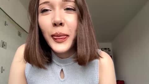 Snapshot of julianbatman chatting on 03.21.26 Kira online show from 03.21.26