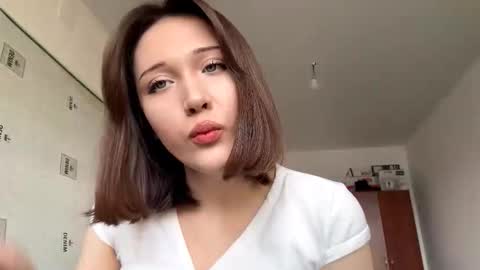 Snapshot of julianbatman chatting on 03.22.26 Kira online show from 03.22.26