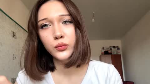 Snapshot of julianbatman chatting on 03.24.26 Kira online show from 03.24.26