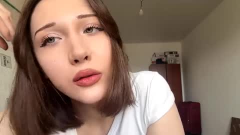 Snapshot of julianbatman chatting on 03.28.26 Kira online show from 03.28.26