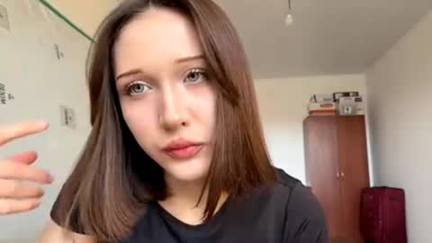 Snapshot of julianbatman chatting on 03.29.26 Kira online show from 03.29.26