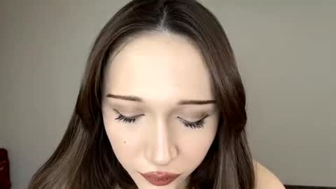 Snapshot of julianbatman chatting on 04.13.26 Kira online show from 04.13.26