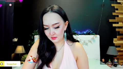 Snapshot of julianna_jamii chatting on 12.27.24 Julianna online show from 12.27.24