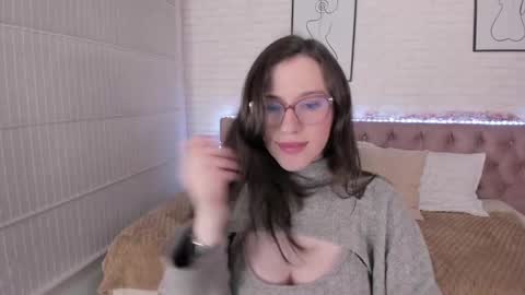 Snapshot of julianne__ chatting on 02.20.25 Julianne online show from 02.20.25