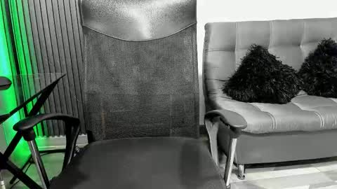 Julian online show from 11.06.25