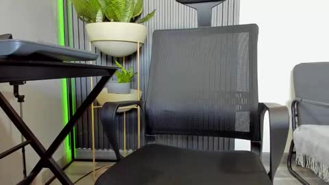 Julian online show from 03.19.26