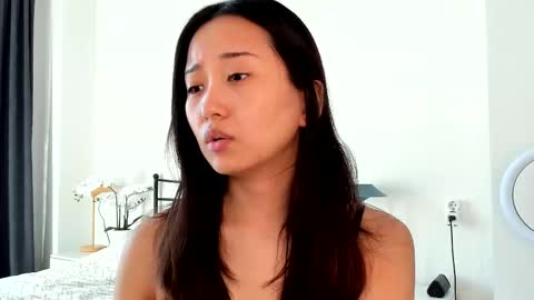 Snapshot of juliastapes chatting on 03.08.25 julia online show from 03.08.25