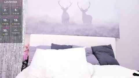 Julls online show from 02.20.25