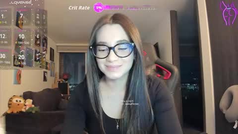 Snapshot of julidavila chatting on 11.07.25 Jeimy Help me to reach 100 thumbs up online show from 11.07.25