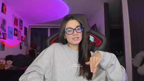 Jeimy Help me to reach 100 thumbs up online show from 03.14.26