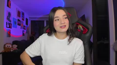 Jeimy Help me to reach 100 thumbs up online show from 03.22.26