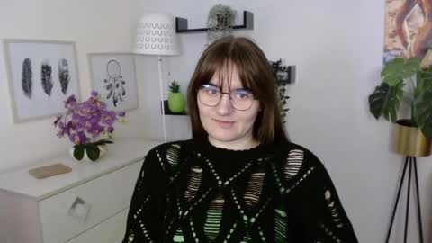 Julie online show from 10.15.25