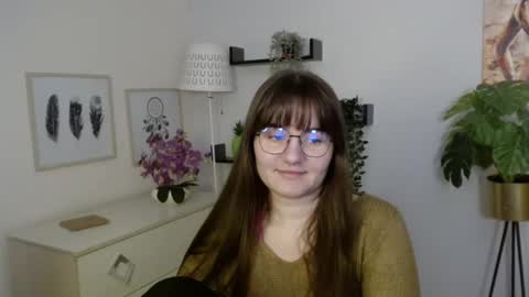 Julie online show from 11.19.25