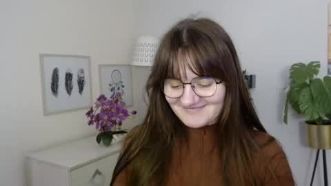 Julie online show from 12.01.25