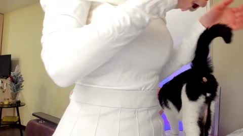 Julie online show from 11.01.25