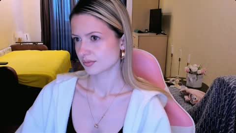 Snapshot of julie_flores chatting on 03.01.26 Julie online show from 03.01.26