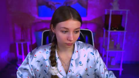 juliedaniel online show from 09.22.25