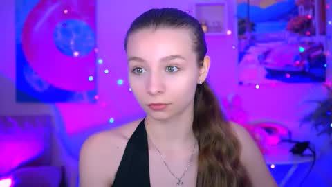 juliedaniel online show from 10.10.25