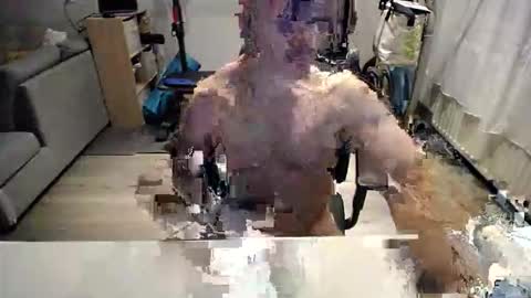 Snapshot of julienneedyou chatting on 11.04.25 julienneedyou online show from 11.04.25