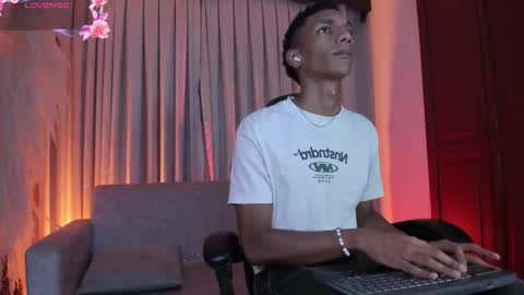 Julien online show from 01.11.26