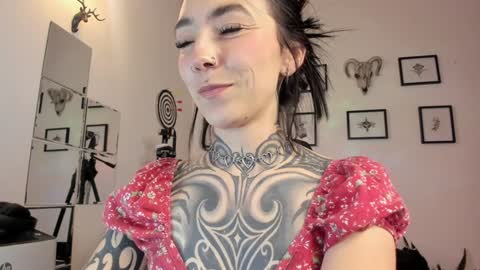 juliet_sourire online show from 01.20.25