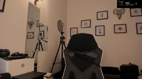 juliet_sourire online show from 01.25.25