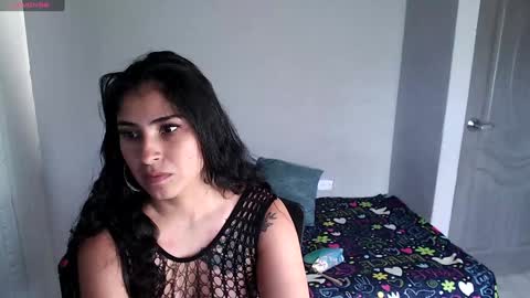 Snapshot of julieta4 chatting on 01.16.25 Julieta4 online show from 01.16.25