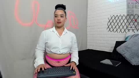 julieta_333 online show from 02.02.25